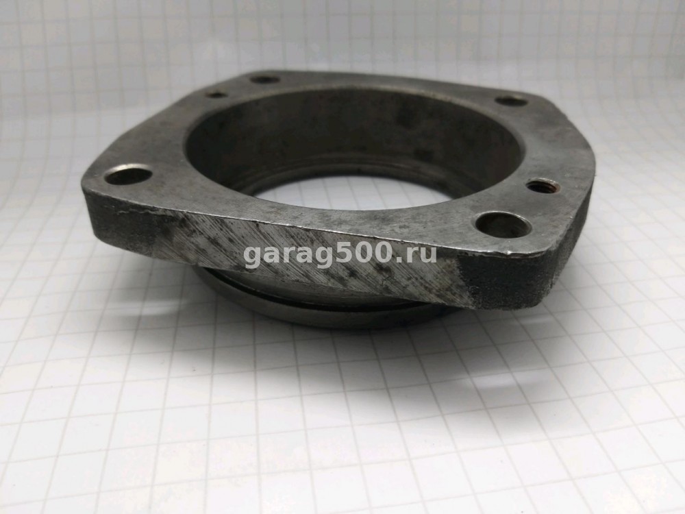 Гнездо 7.37.104-1 подшип. первич. вала