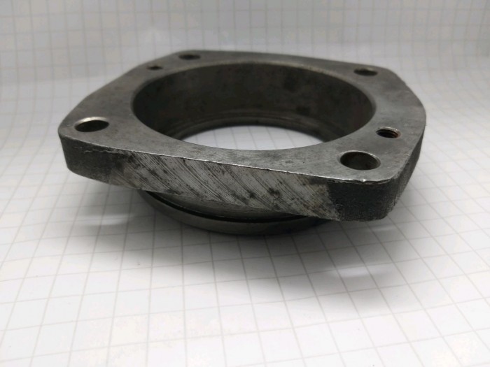 Гнездо 7.37.104-1 подшип. первич. вала